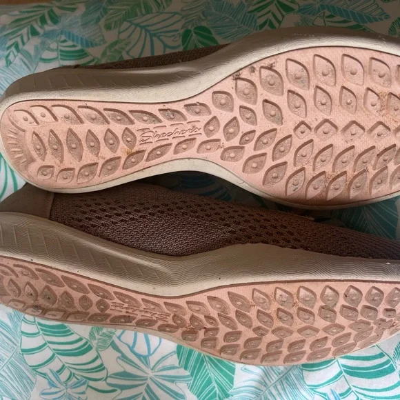 Skechers Taupe Lace-Up Shoes - Picture 4 of 6